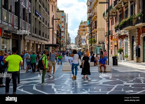 Via Sparano, the shopping street 